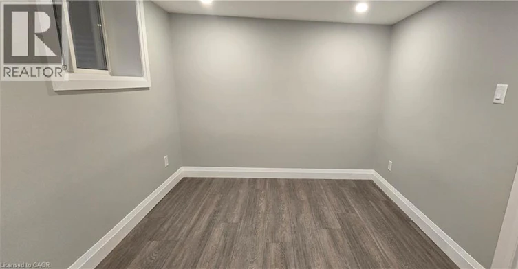 Lower-240 Chapel Street, Kitchener, ON, N2H 2V2 - 13