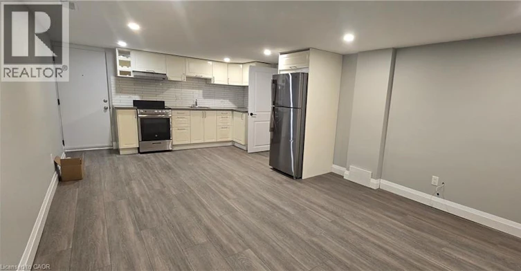 Lower-240 Chapel Street, Kitchener, ON, N2H 2V2 - 14