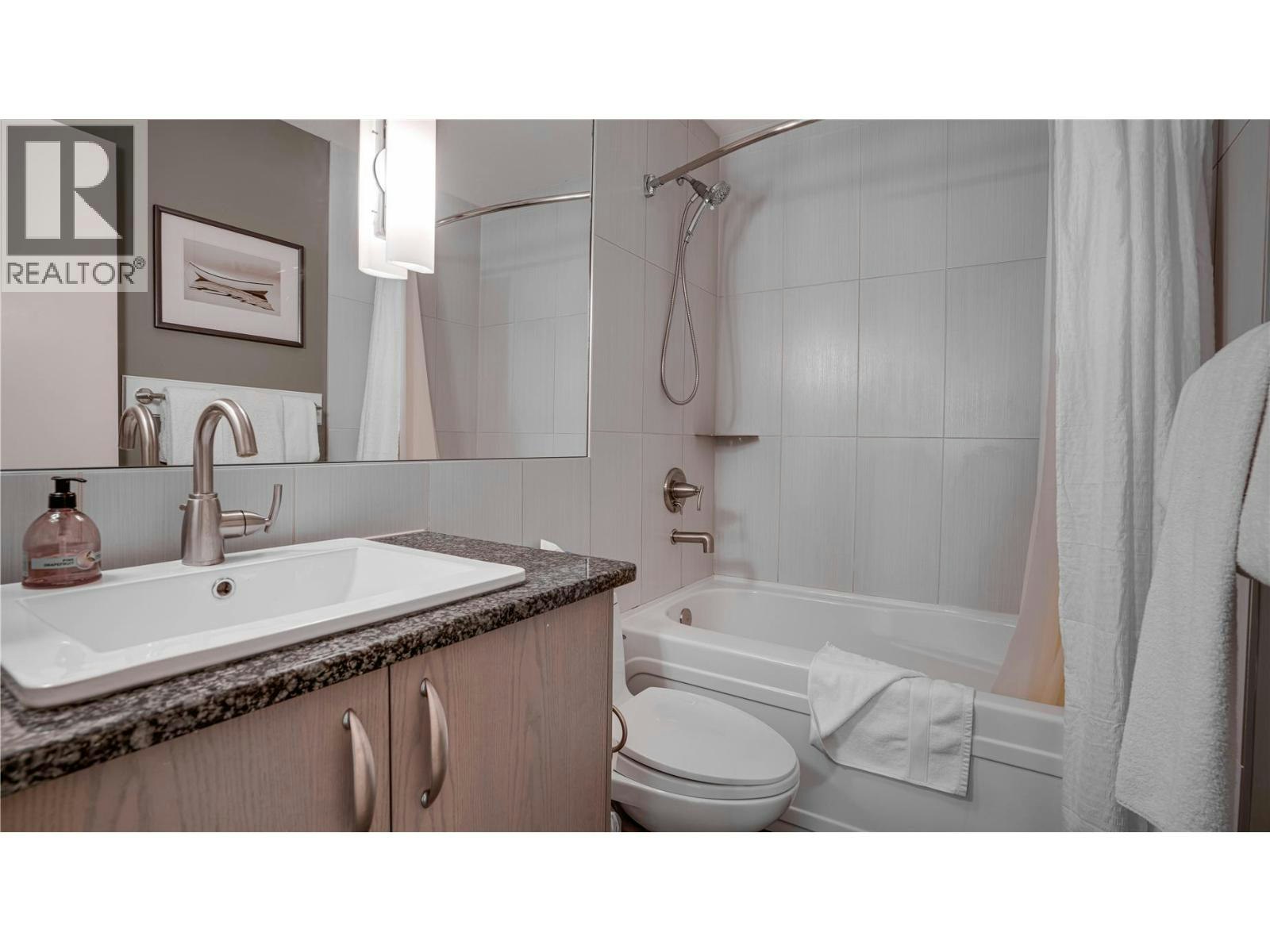 1124-7343 Okanagan Landing Road, Vernon, BC, V1H 2J6 - 21
