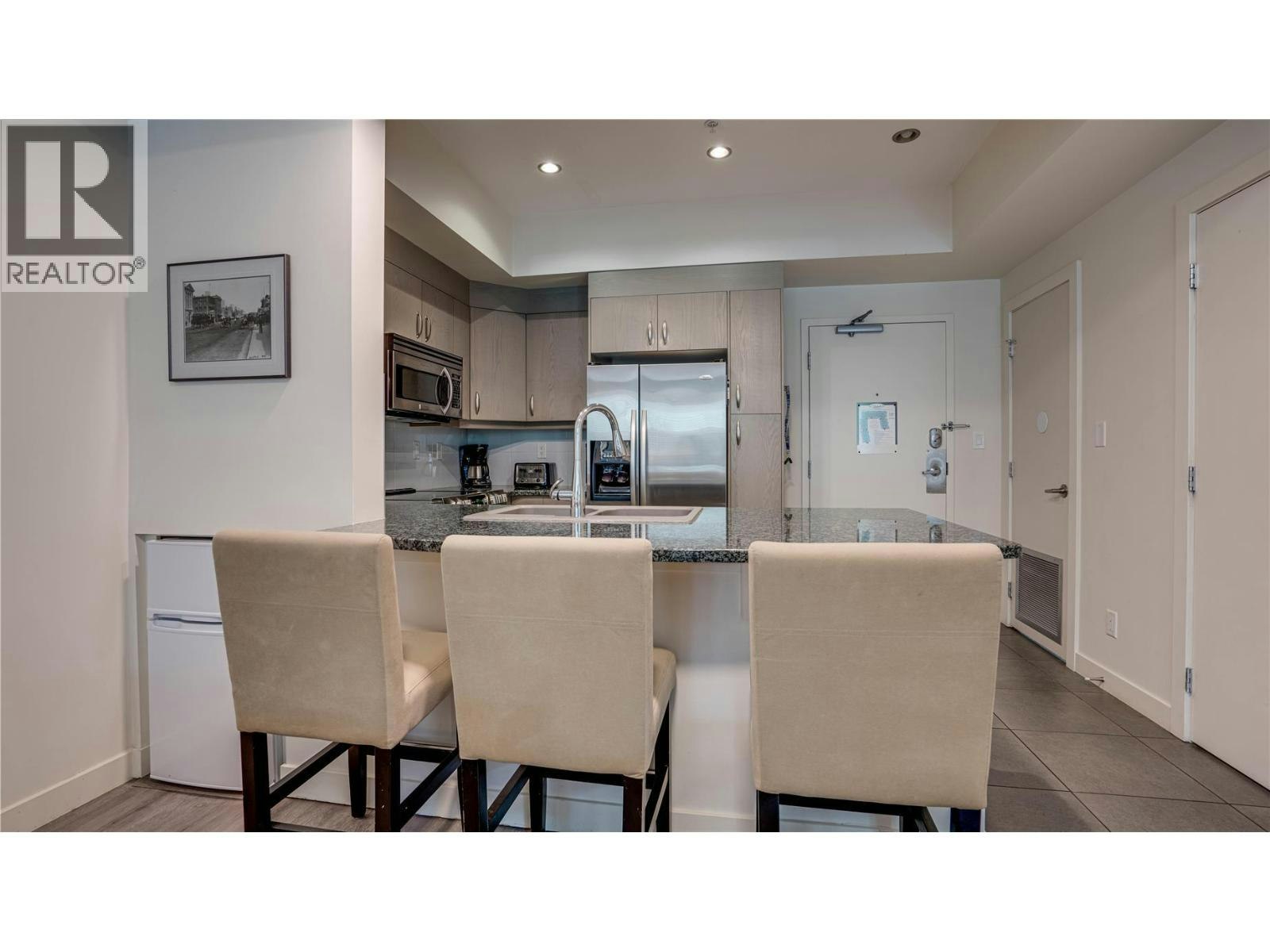 1124-7343 Okanagan Landing Road, Vernon, BC, V1H 2J6 - 11