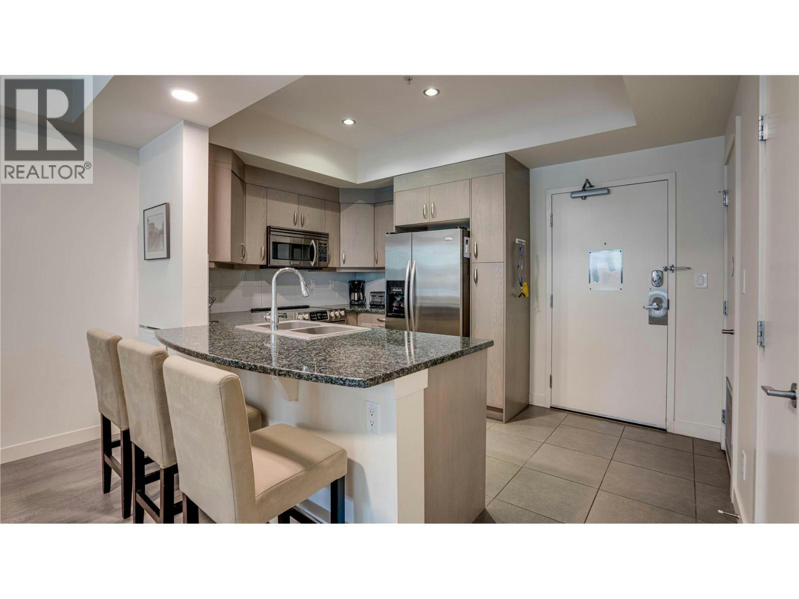 1124-7343 Okanagan Landing Road, Vernon, BC, V1H 2J6 - 12