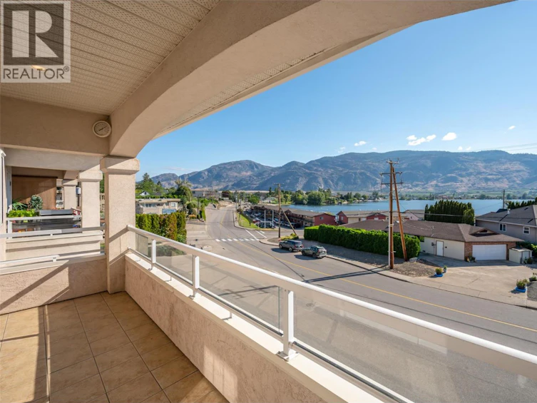 301-5820 89th Street, Osoyoos, BC, V0H 1V1 - 2