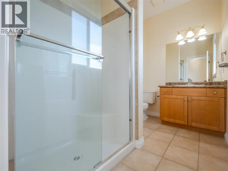 301-5820 89th Street, Osoyoos, BC, V0H 1V1 - 35