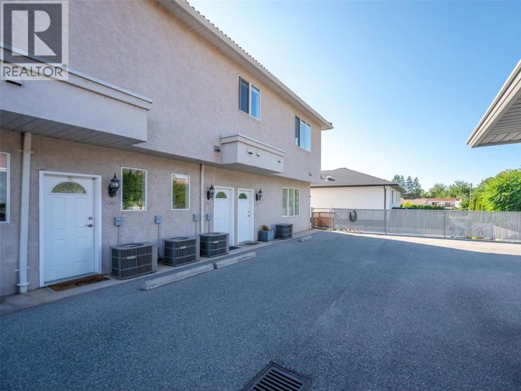 301-5820 89th Street, Osoyoos, BC, V0H 1V1 - 44