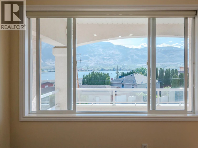 301-5820 89th Street, Osoyoos, BC, V0H 1V1 - 10
