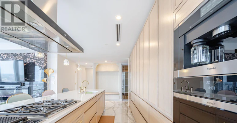 2705-180 University Avenue, Toronto, ON, M5H 0A2 - 19