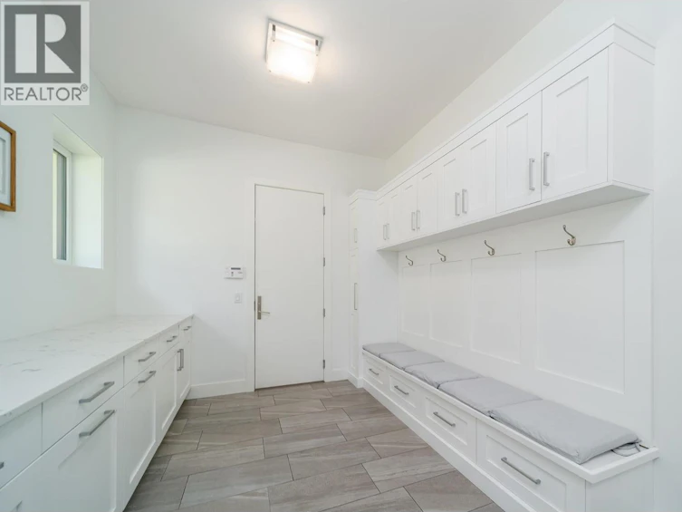 4451 Hayes Road, Kelowna, BC, V1W 5A7 - 39