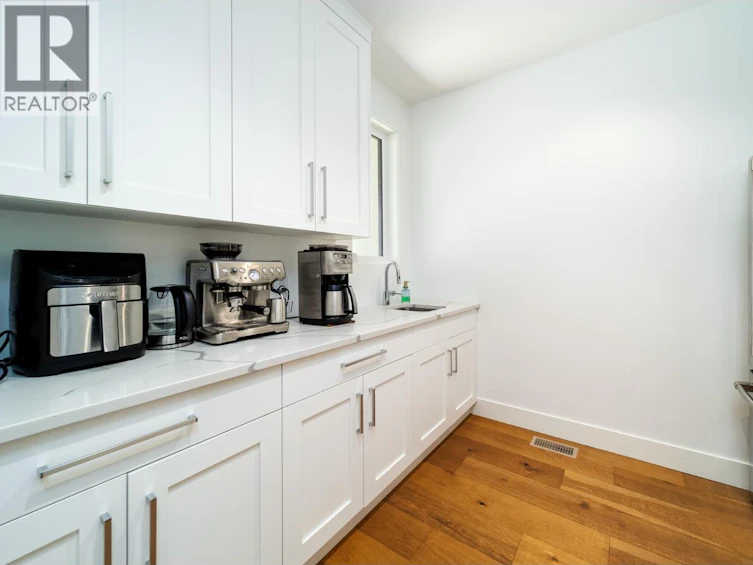 4451 Hayes Road, Kelowna, BC, V1W 5A7 - 24