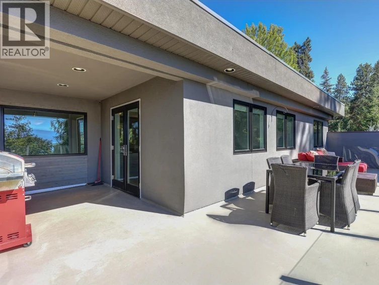 4896 Lakeshore Road, Kelowna, BC, V1W 4H7 - 82