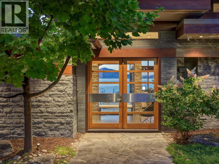 4896 Lakeshore Road, Kelowna, BC, V1W 4H7 - 13