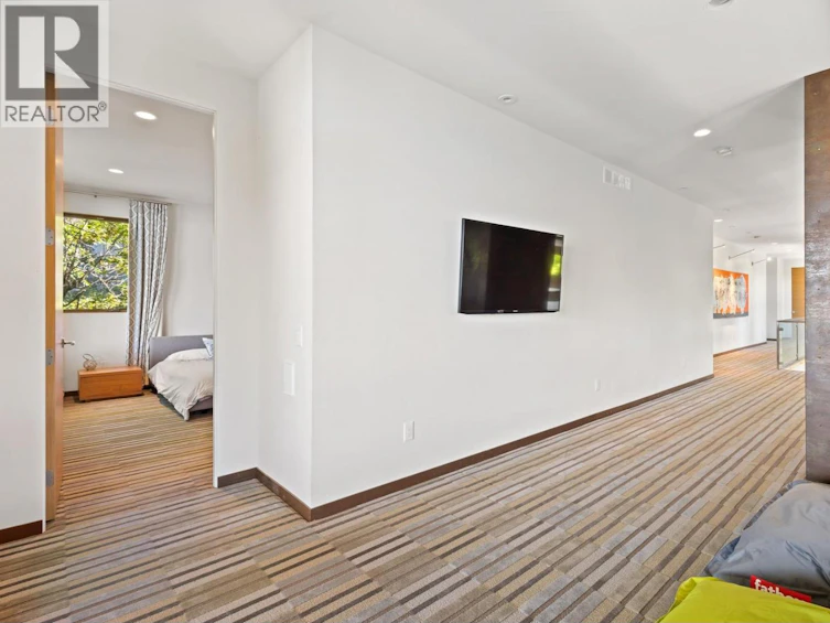 4896 Lakeshore Road, Kelowna, BC, V1W 4H7 - 54