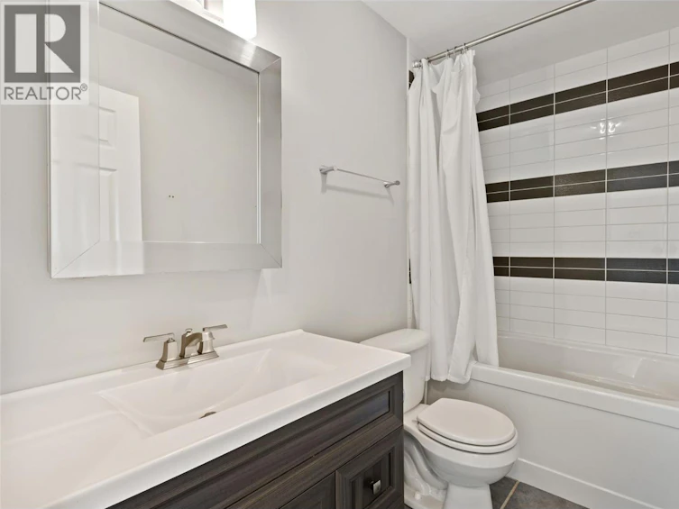 4896 Lakeshore Road, Kelowna, BC, V1W 4H7 - 98