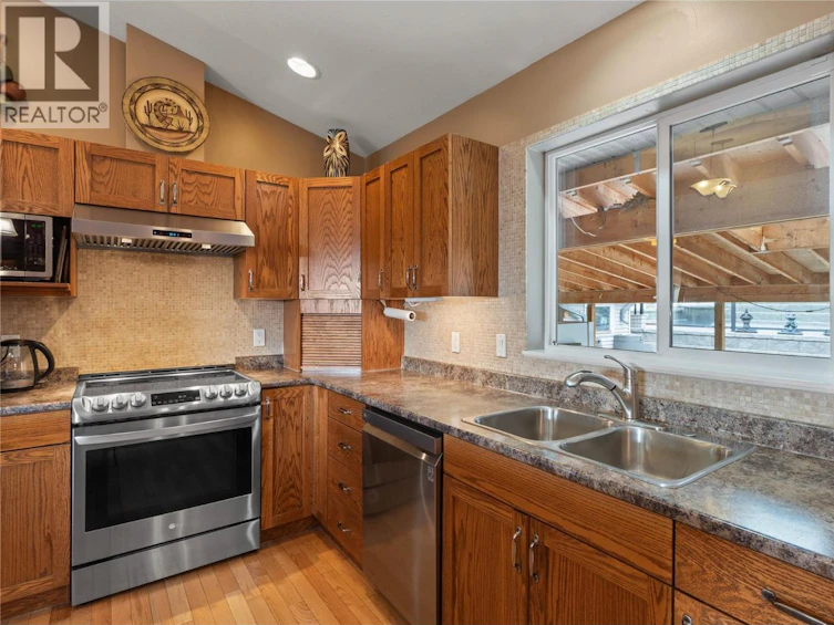 1912 Saskatoon Place, Kamloops, BC, V2E 2T1 - 26