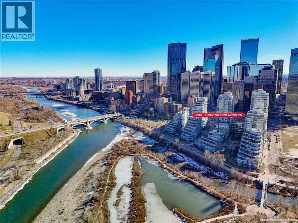 214-51 Waterfront Mews SW, Calgary, AB, T2P 0X3