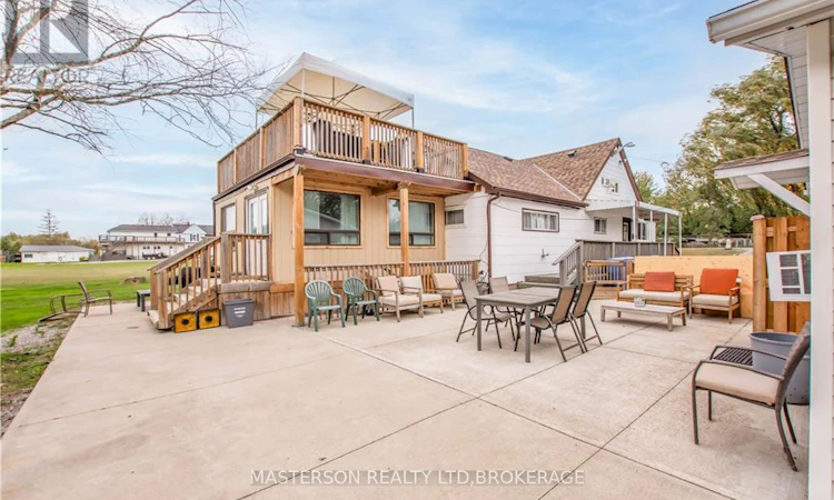 9208 Lundys Lane