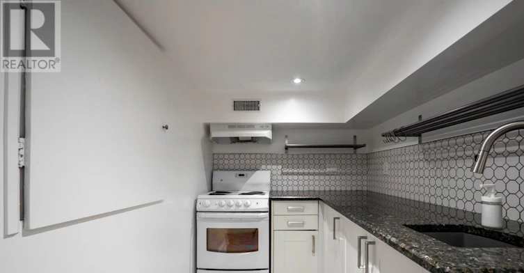 LOWER-5 Ivy Avenue, Toronto, ON, M4L 2H6 - 3
