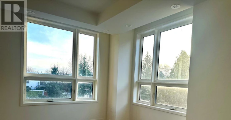 12-22 Lytham Green Circle, Newmarket, ON, L3Y 0H4 - 9