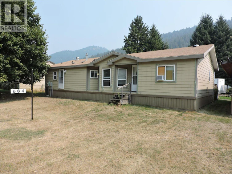 684 N Government Avenue, Greenwood, BC, V0H 1J0 - 2