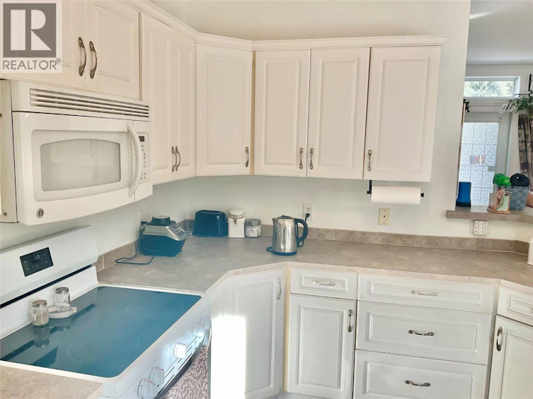 684 N Government Avenue, Greenwood, BC, V0H 1J0 - 16