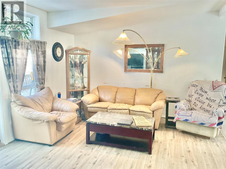 684 N Government Avenue, Greenwood, BC, V0H 1J0 - 24