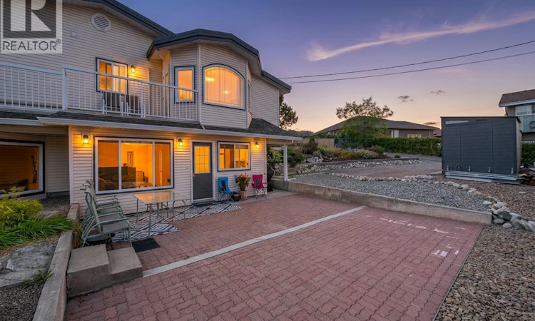6764 Lakeside Drive