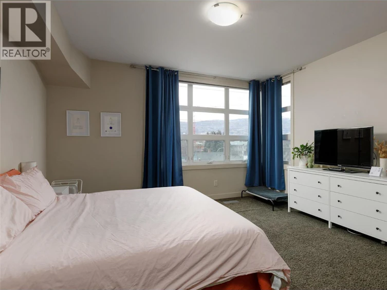 203-700 Martin Avenue, Kelowna, BC, V1Y 6V3 - 11