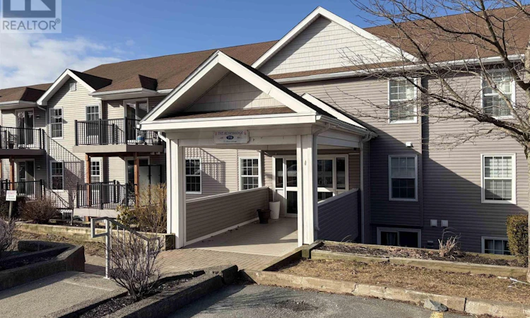 213-79 Collins Grove