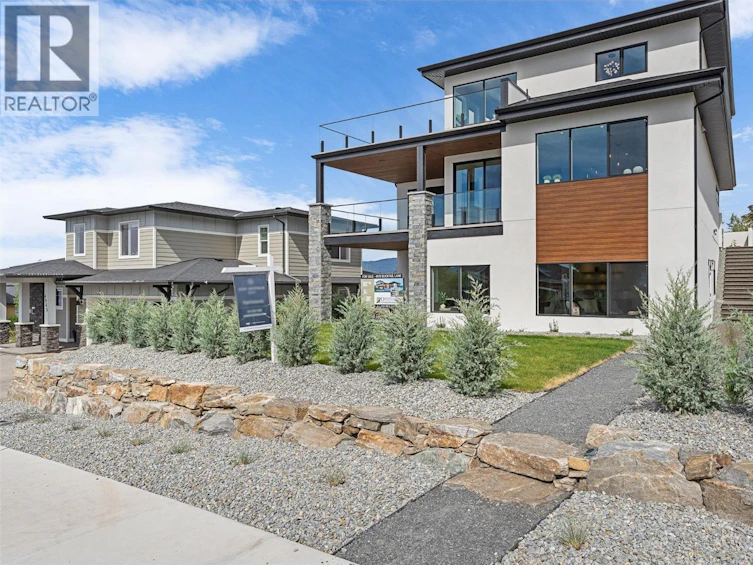 4970 Bucktail Lane, Kelowna, BC, V1W 5L3 - 4