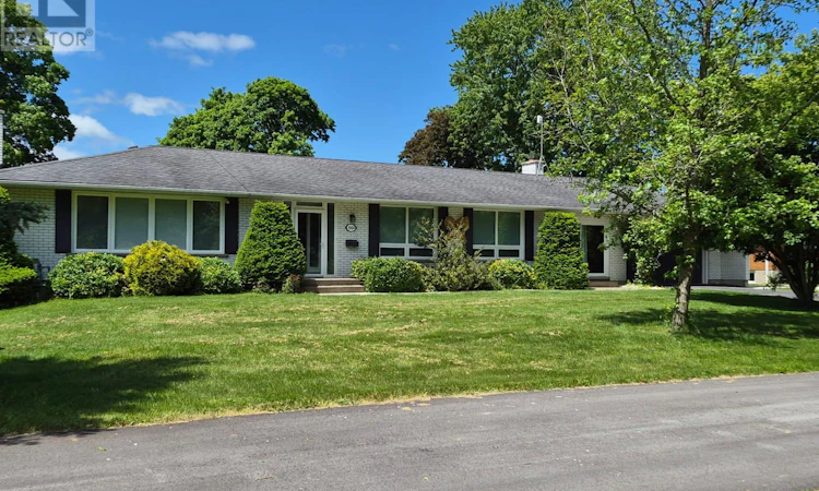 15414 Niagara Parkway