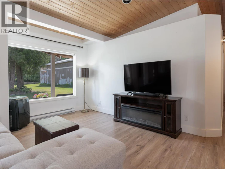 4452 Sleepy Hollow Road, Armstrong, BC, V0E 1B4 - 21