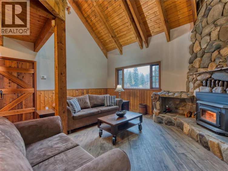 4452 Sleepy Hollow Road, Armstrong, BC, V0E 1B4 - 10