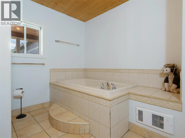 4452 Sleepy Hollow Road, Armstrong, BC, V0E 1B4 - 24