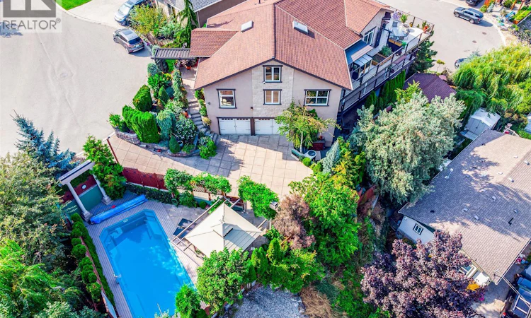 375 Trumpeter Court