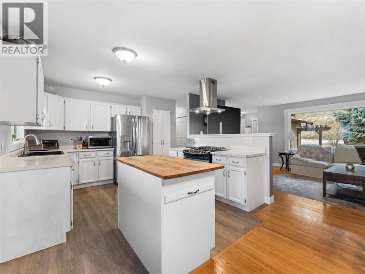 6047 Turner Avenue, Peachland, BC, V0H 1X4 - 12