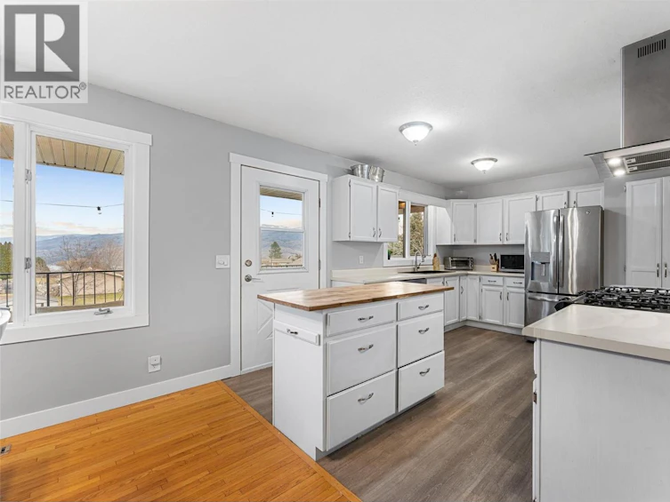 6047 Turner Avenue, Peachland, BC, V0H 1X4 - 11
