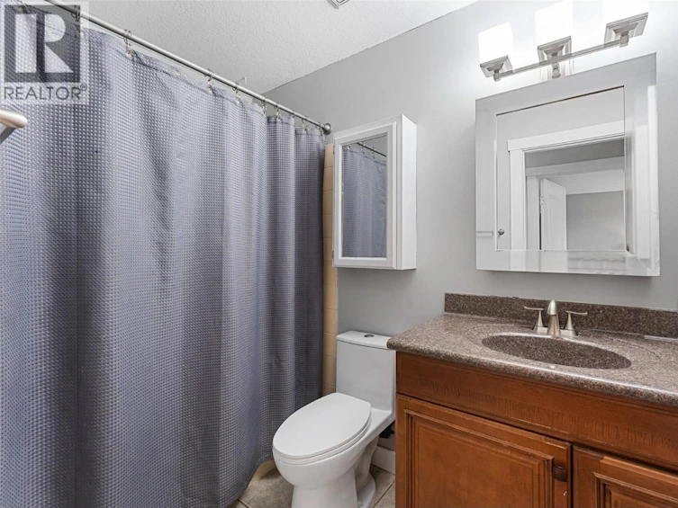 6047 Turner Avenue, Peachland, BC, V0H 1X4 - 18