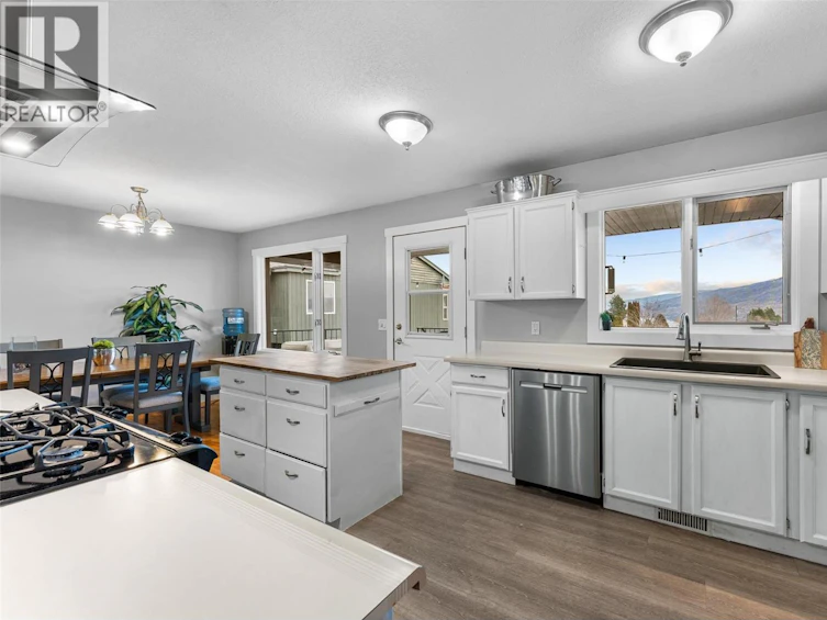 6047 Turner Avenue, Peachland, BC, V0H 1X4 - 13