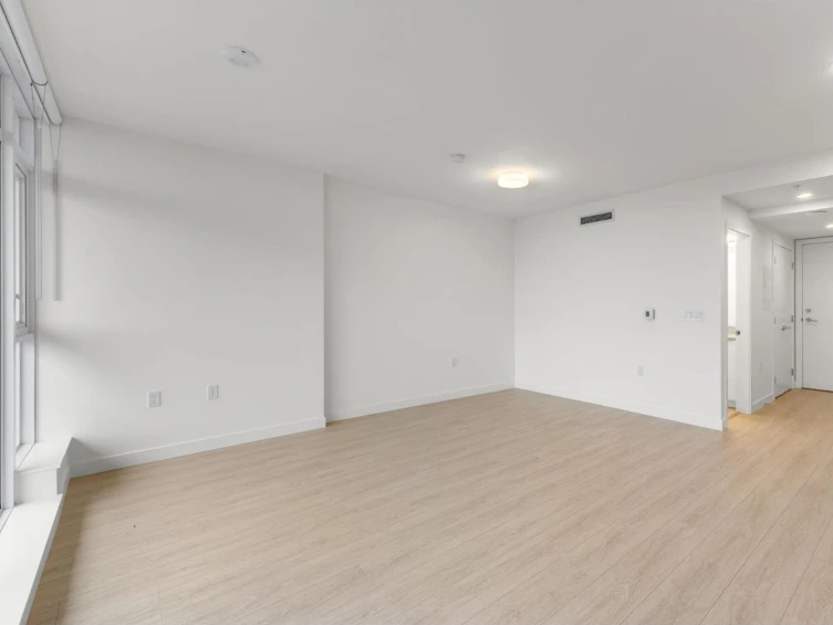 1810-13675 107a Avenue, Surrey, BC, V3T 2H3 - 8