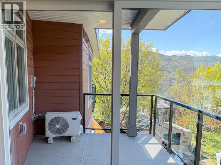 307-215 Royal Avenue, Kamloops, BC, V2B 0K6 - 13