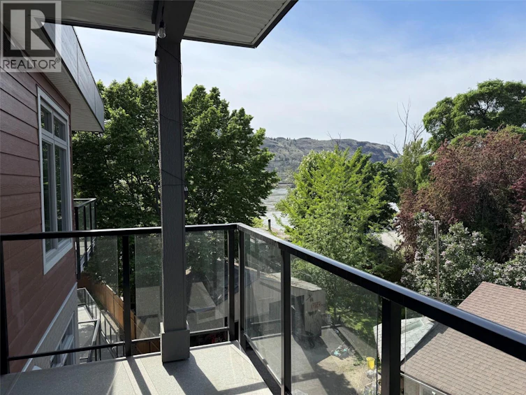 307-215 Royal Avenue, Kamloops, BC, V2B 0K6 - 10