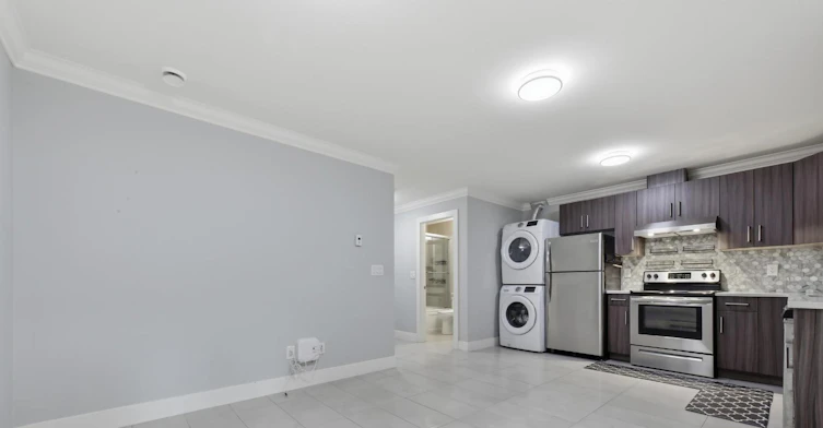 Basement-14032 60 Avenue, Surrey, BC, V3X 2N2 - 5