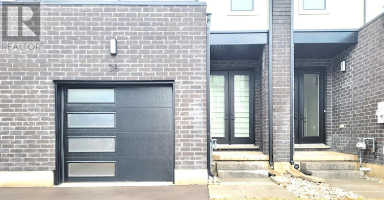 38 Keystone Trail, Welland, ON, L3B 0N8 - 2