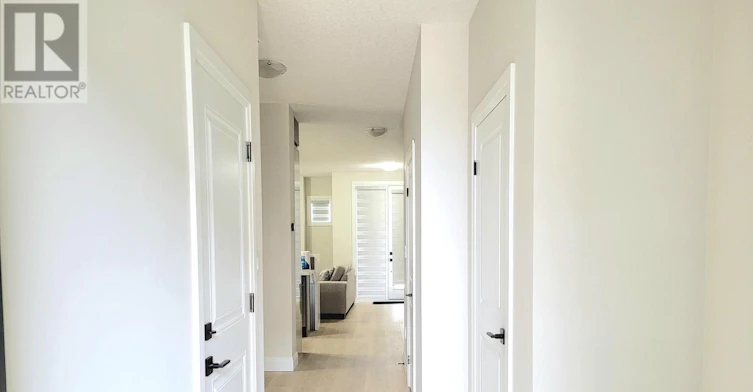 38 Keystone Trail, Welland, ON, L3B 0N8 - 3