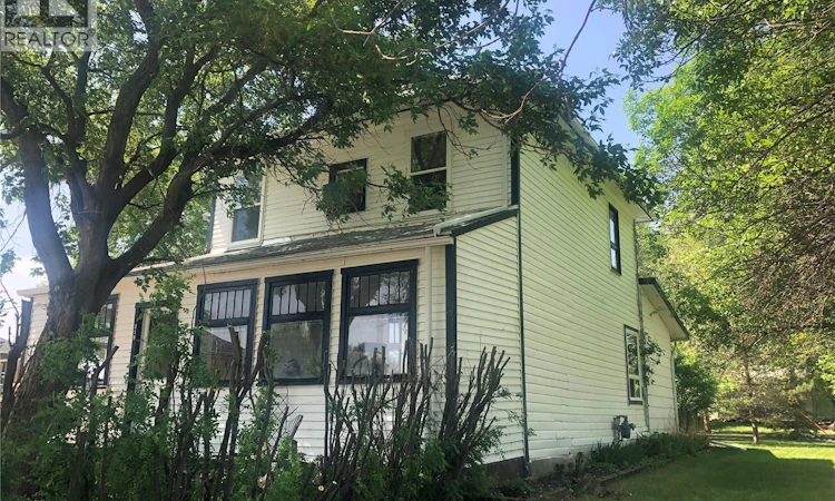 319 Carlyle Street