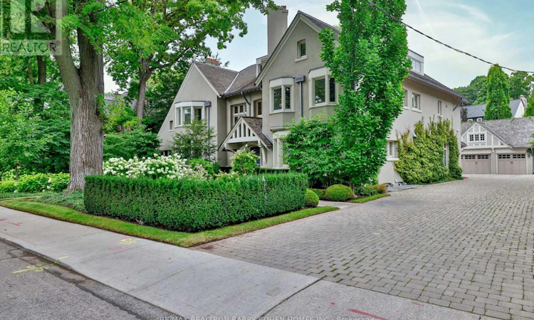 30 Whitney Avenue