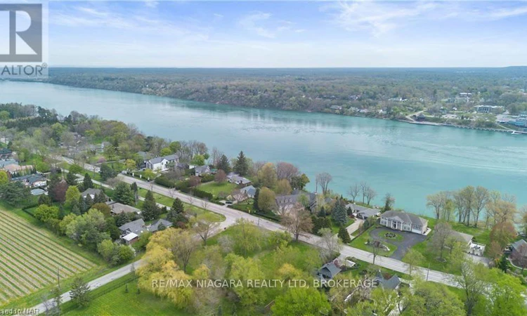 14662 Niagara River Parkway