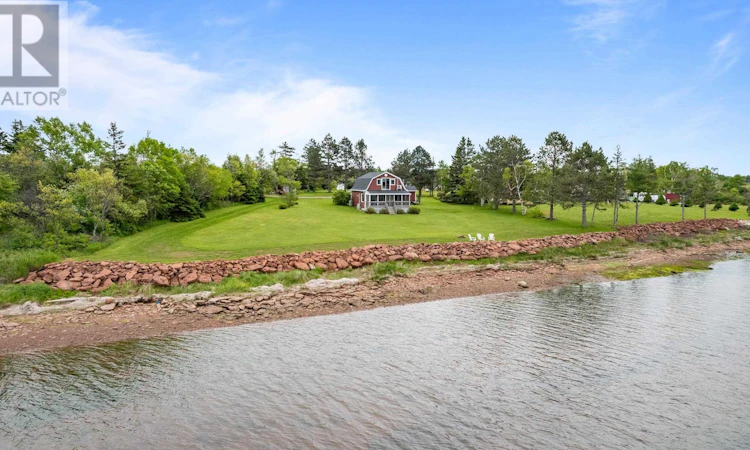 6 Grandview Drive
