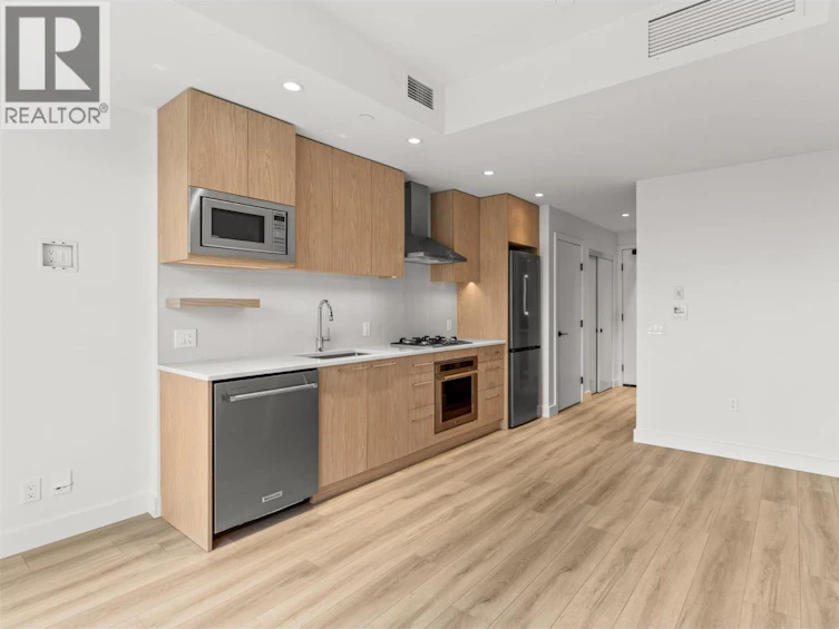 204-3051 Abbott Street, Kelowna, BC, V1Y 1G9 - 5