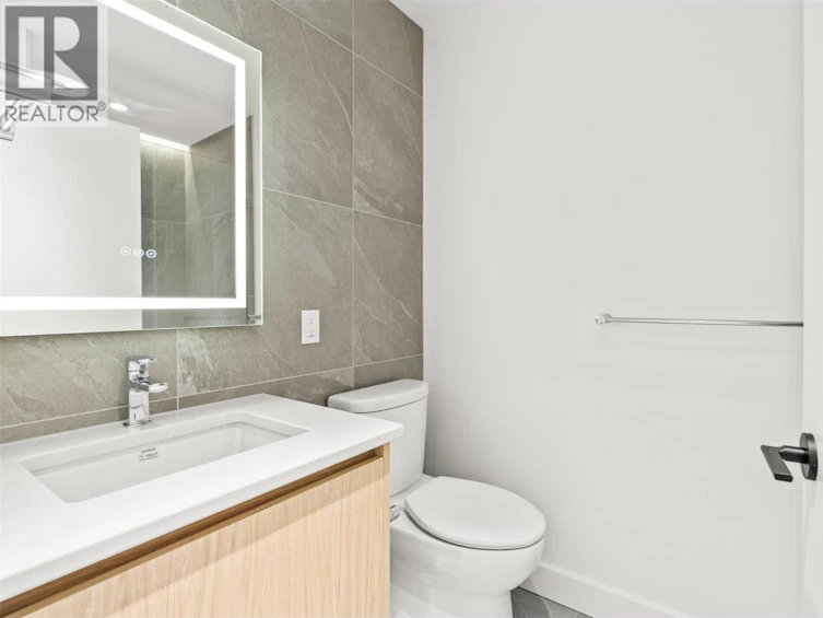 204-3051 Abbott Street, Kelowna, BC, V1Y 1G9 - 15