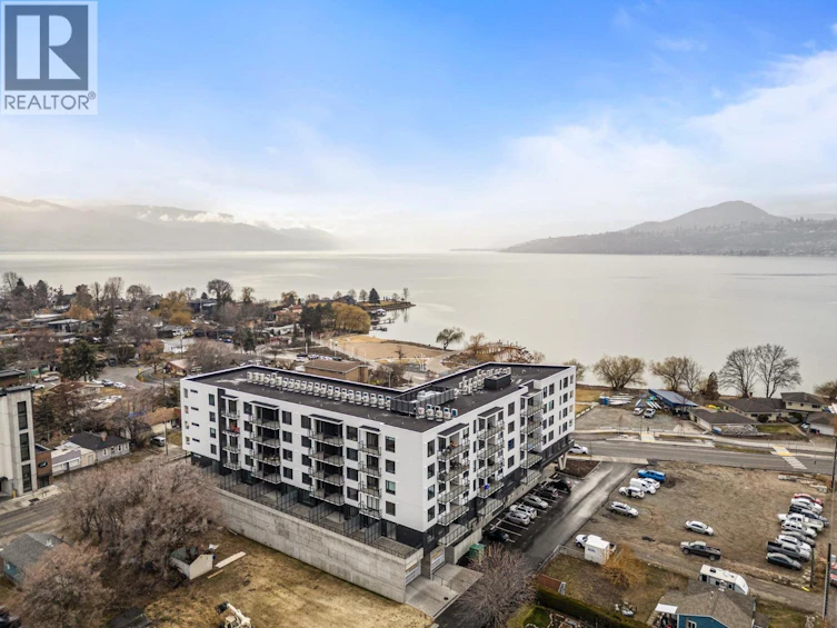 204-3051 Abbott Street, Kelowna, BC, V1Y 1G9